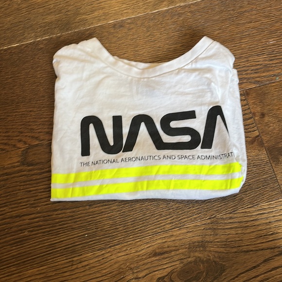 H&M NASA Cropped Tee - Picture 4 of 5